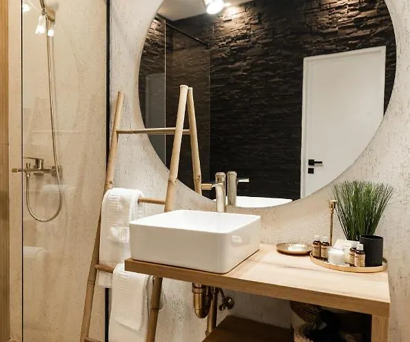 Comfee - Ultracentral Apartment *